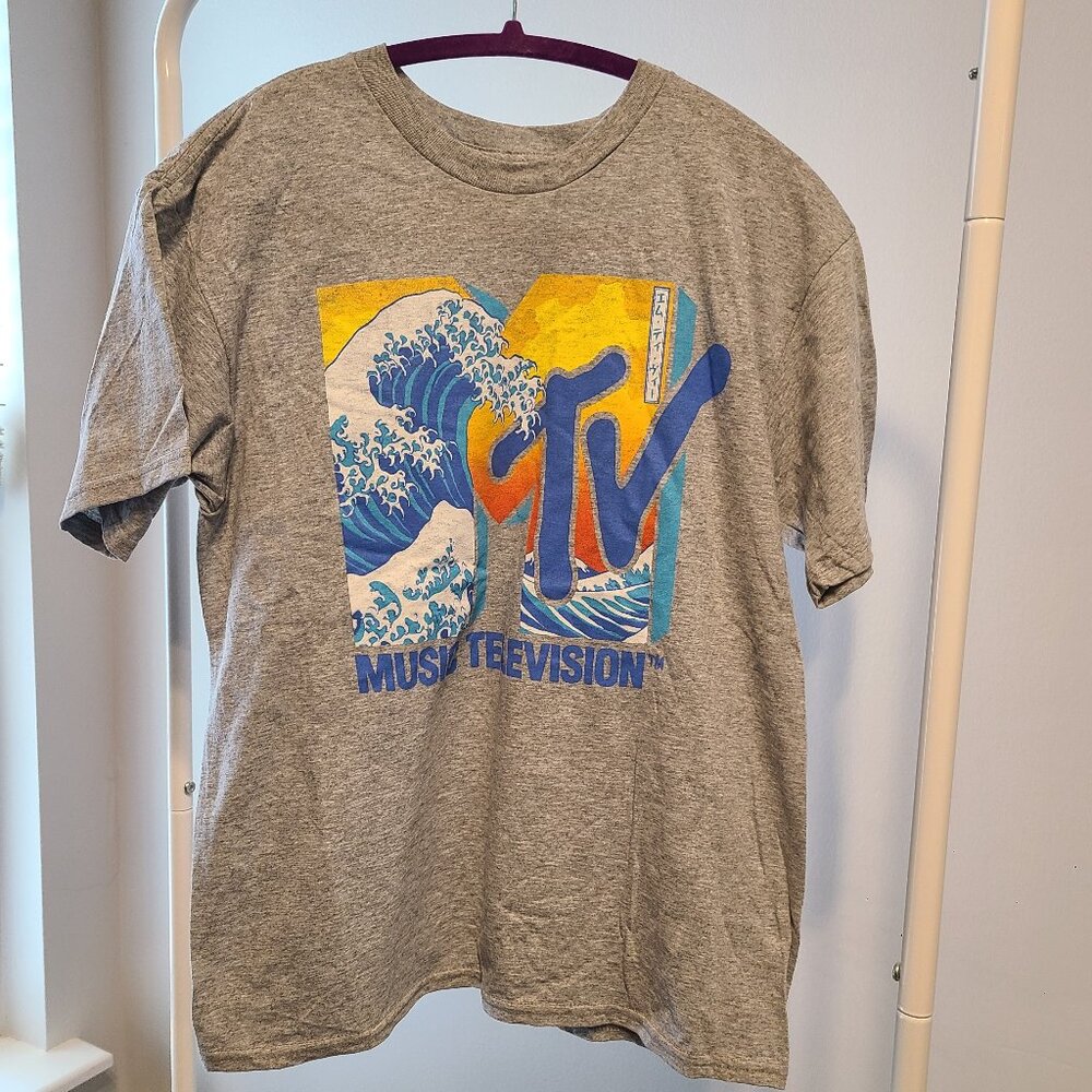 New w/ Tags MTV Youth T-Shirt Gray Size Youth 16